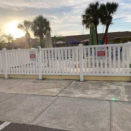Bella Sirena Inn St. Pete Beach Zewnętrze zdjęcie