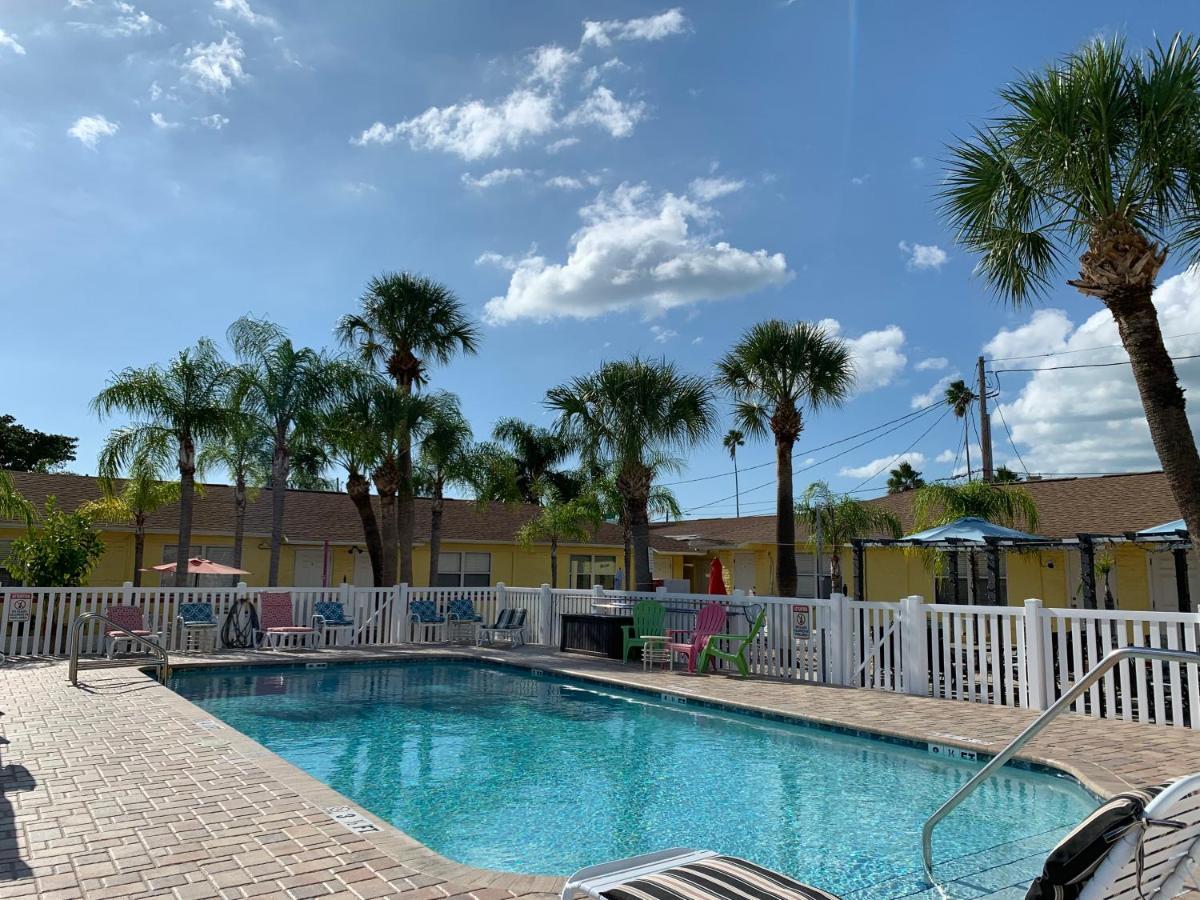 Bella Sirena Inn St. Pete Beach Zewnętrze zdjęcie